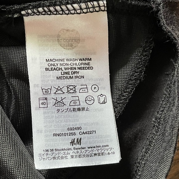 [H&M] One Shoulder Blouse - Picture 10 of 11